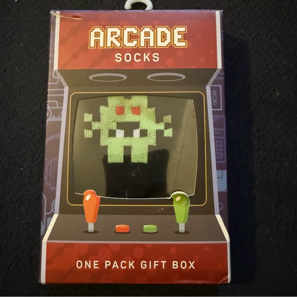 Arcade Socks Gift Box - Green Alien Design